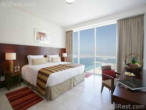 Oasis Beach Tower 4